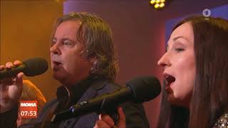 Runrig  Somewhere with Julie Fowlis [upl. by Ydennek492]